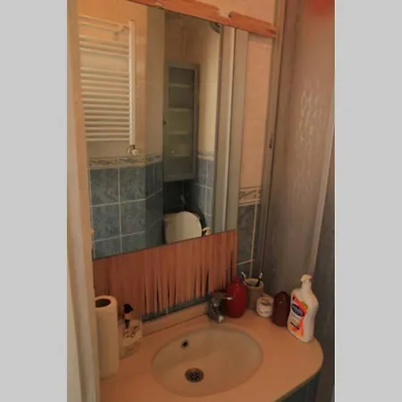Sunny Stylish Aircontioned On Seaside Of Moda